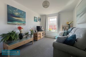 Living space- click for photo gallery